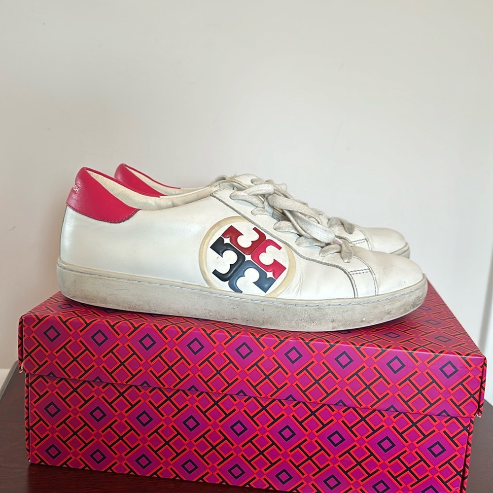 Tory burch 9.5 casual tennis shoes